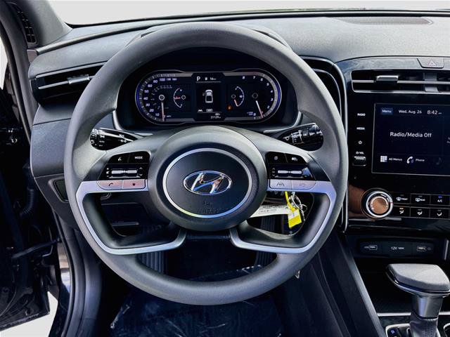 Used 2024 Hyundai Santa Cruz SE FWD image 12