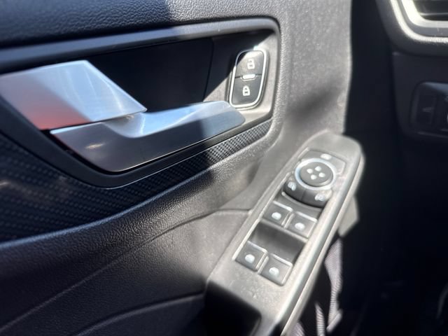 Certified 2024 Ford Escape ST-Line AWD/4WD image 25
