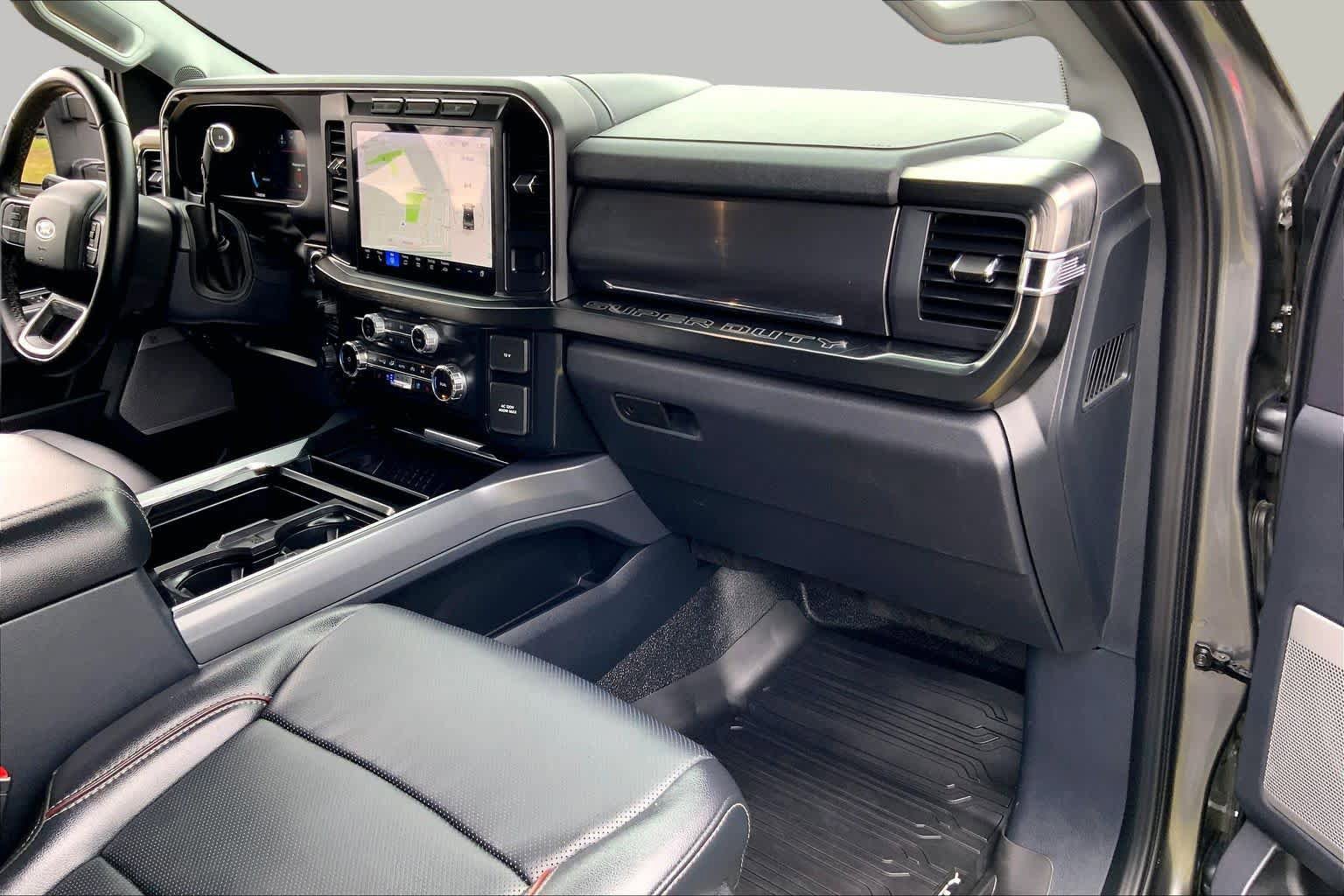 Certified 2024 Ford F550 4x4 Crew Cab Super Duty image 16