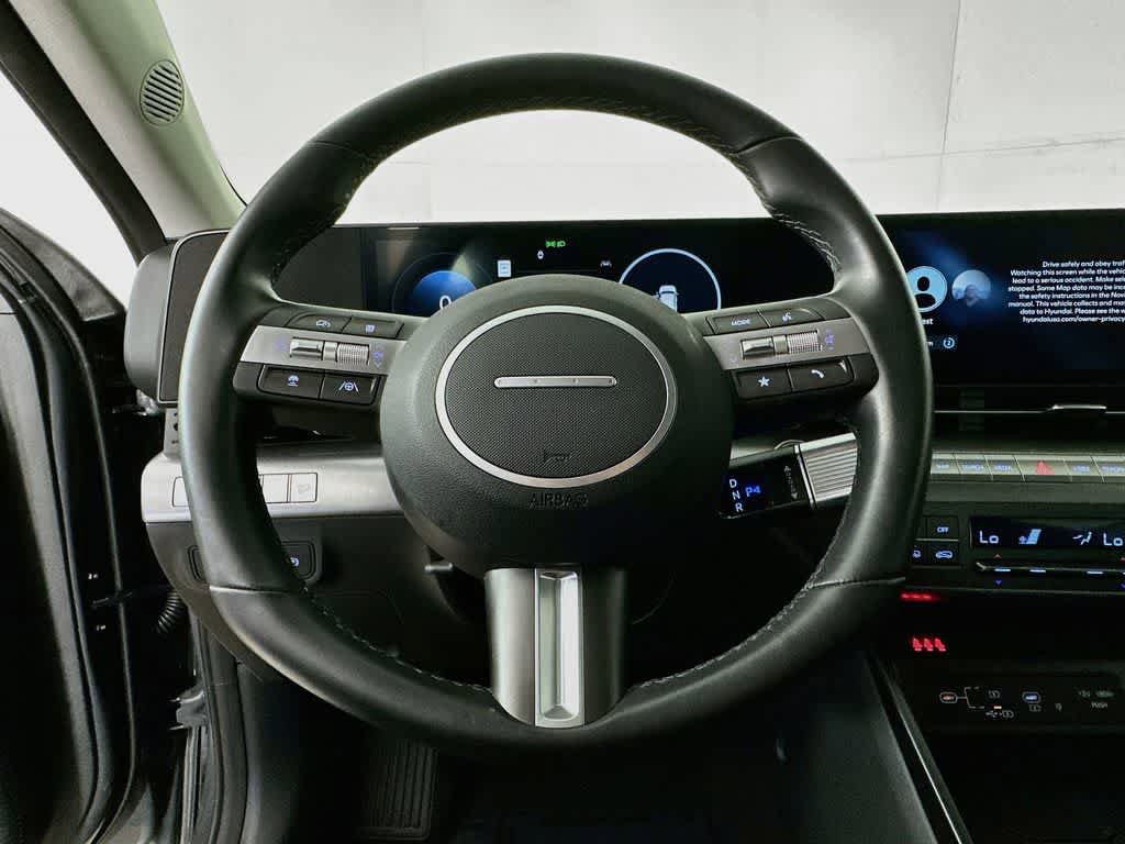 Used 2025 Hyundai Kona SEL FWD image 15