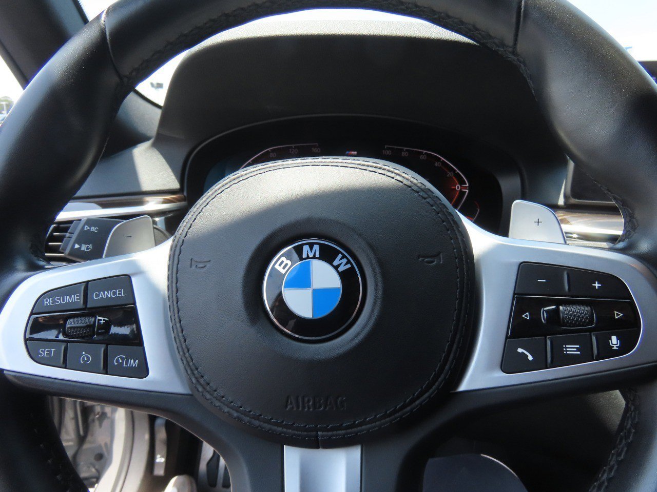 Used 2021 BMW 540i w/ M Sport Package RWD image 26