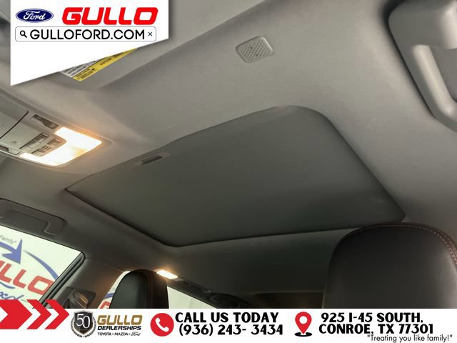 Used 2019 Toyota Highlander SE w/ Nightshade Edition FWD image 23