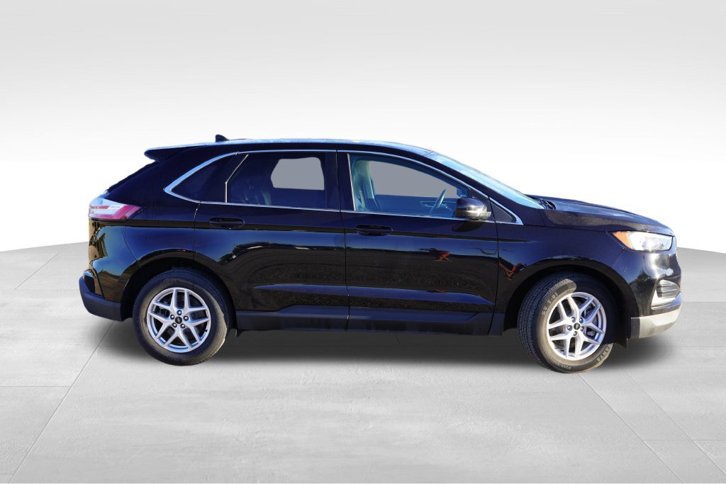 Certified 2024 Ford Edge SEL AWD/4WD image 3