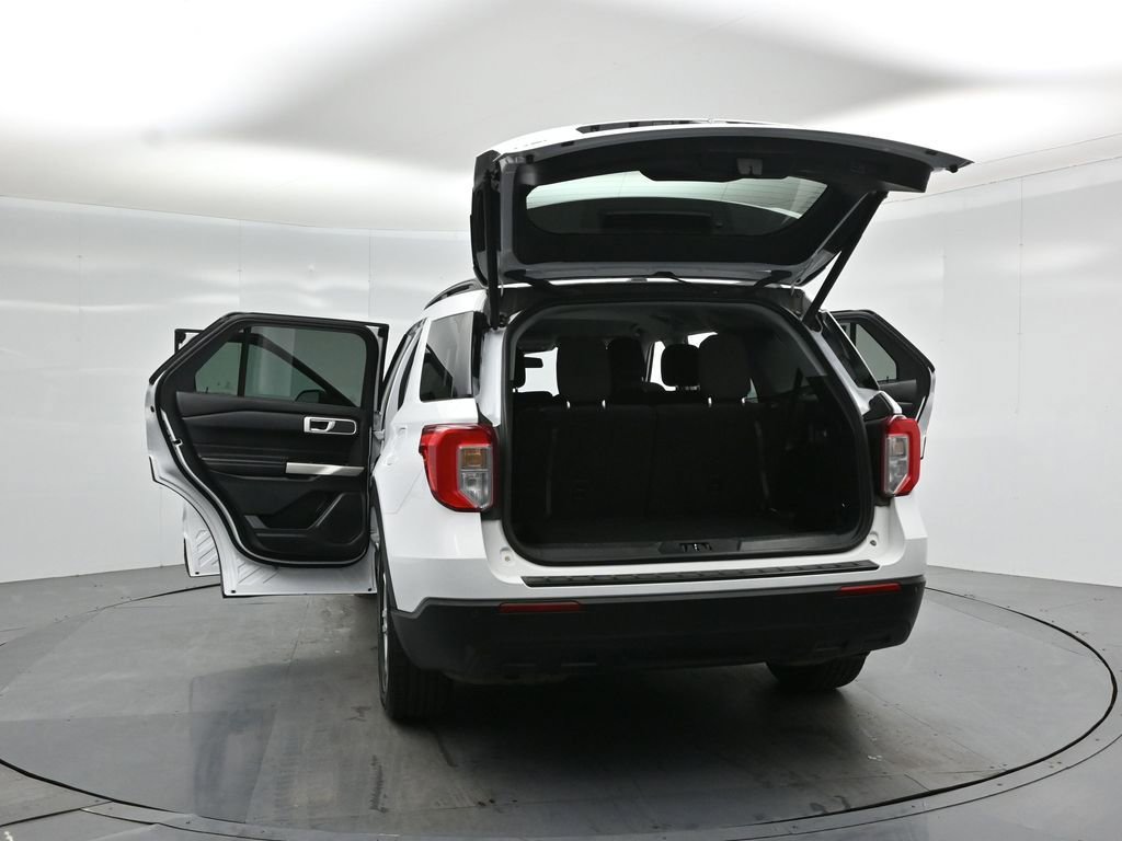 Certified 2021 Ford Explorer XLT RWD image 34