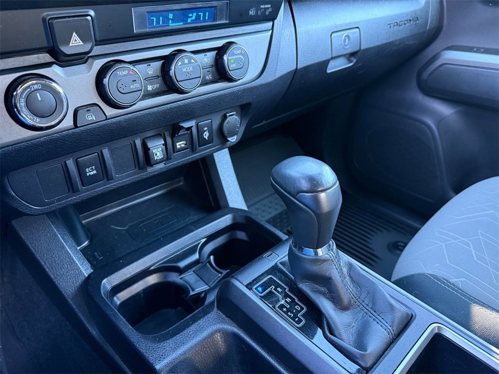 Used 2023 Toyota Tacoma TRD Off-Road image 19