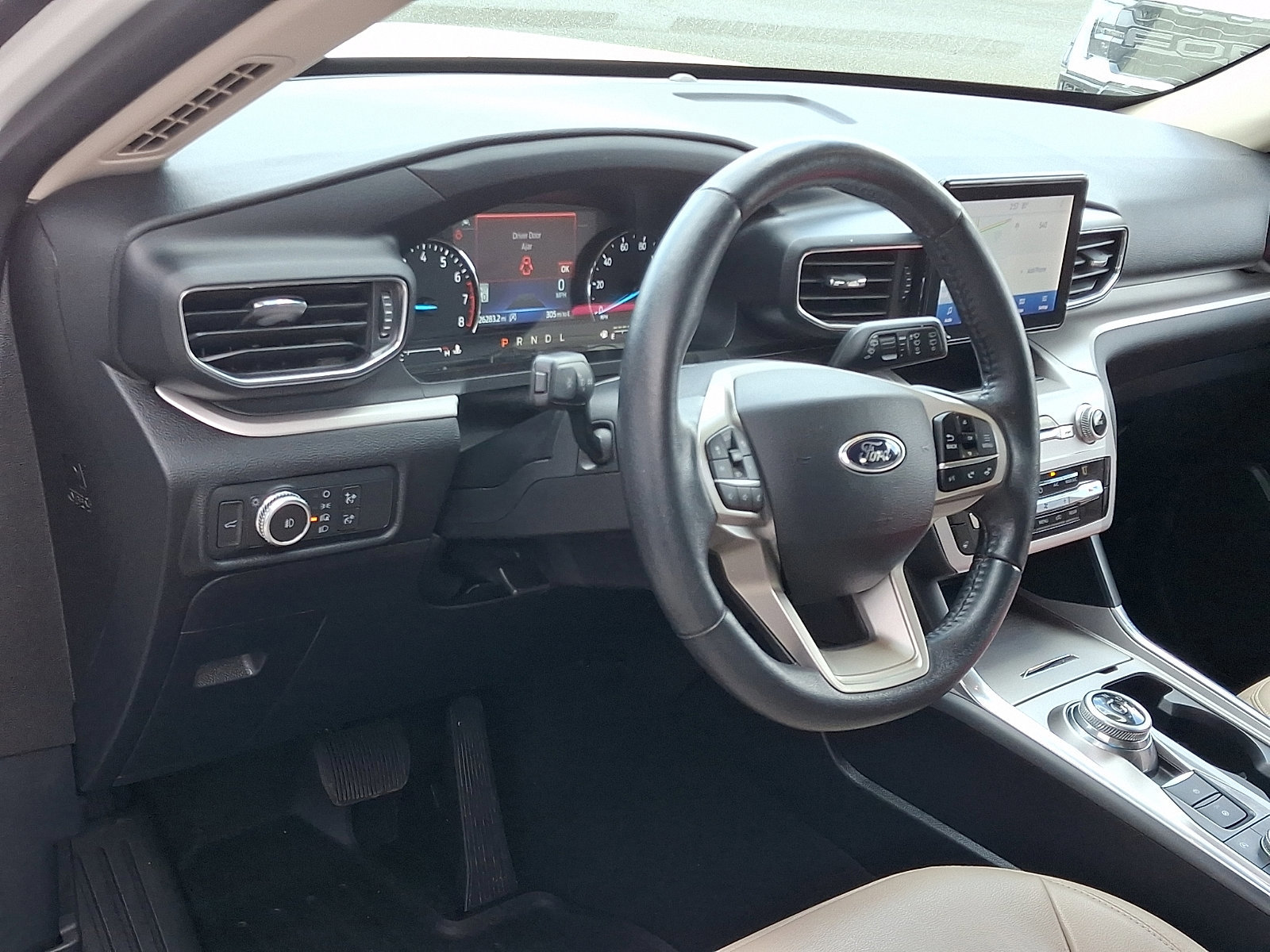 Certified 2021 Ford Explorer XLT w/ Equipment Group 202A image 18