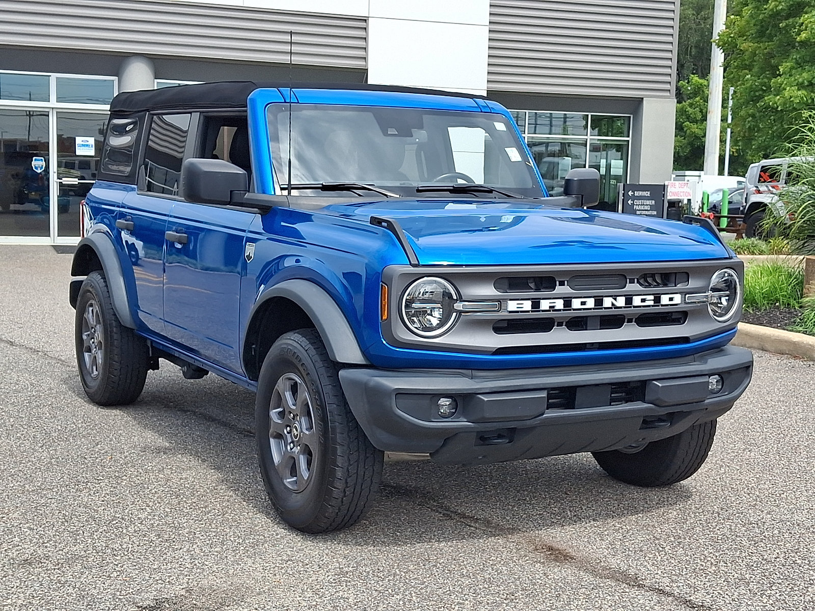 Certified 2024 Ford Bronco Big Bend AWD/4WD image 2