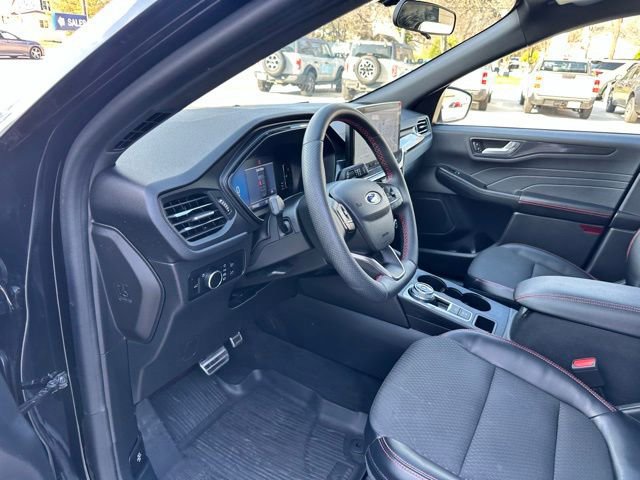 Certified 2023 Ford Escape ST-Line w/ Tech Pack #1 image 33