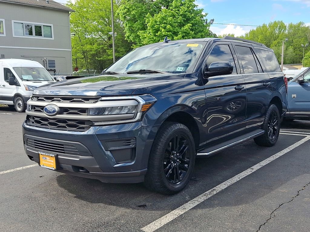 Certified 2023 Ford Expedition XLT AWD/4WD image 3