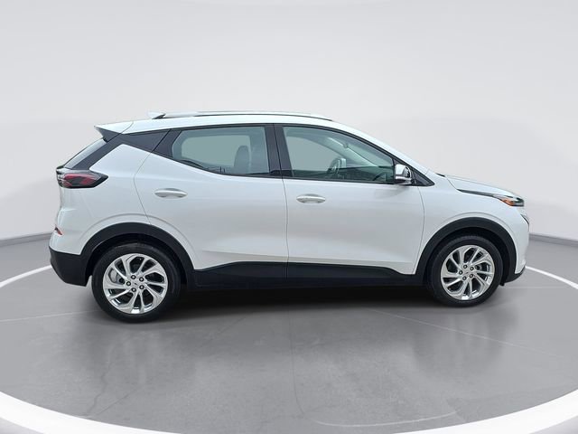 Used 2023 Chevrolet Bolt EUV LT w/ Driver Confidence Package FWD image 6