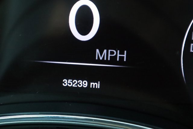 Used 2021 Jeep Grand Cherokee Limited image 37