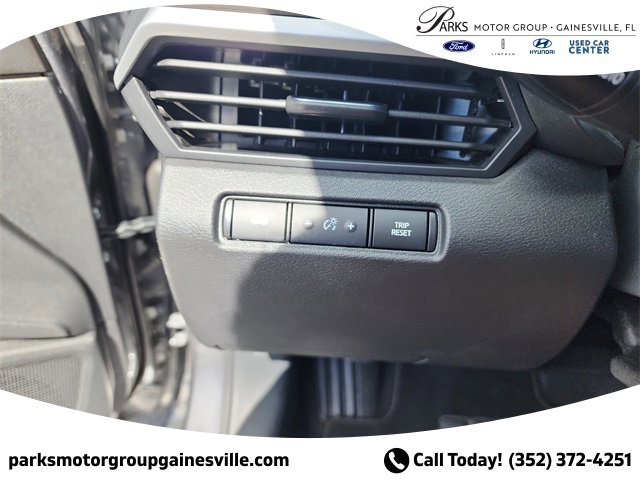 Used 2024 Nissan Altima 2.5 SV image 19