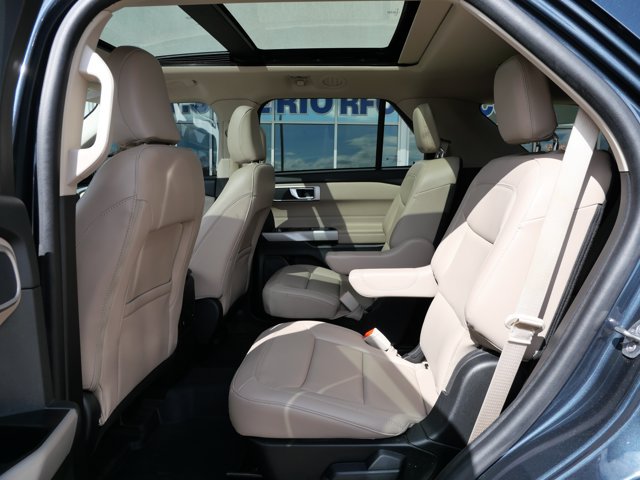 Certified 2024 Ford Explorer XLT w/ Equipment Group 202A AWD/4WD image 17