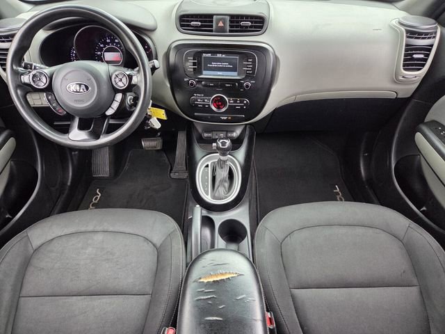 Used 2017 Kia Soul + FWD image 12