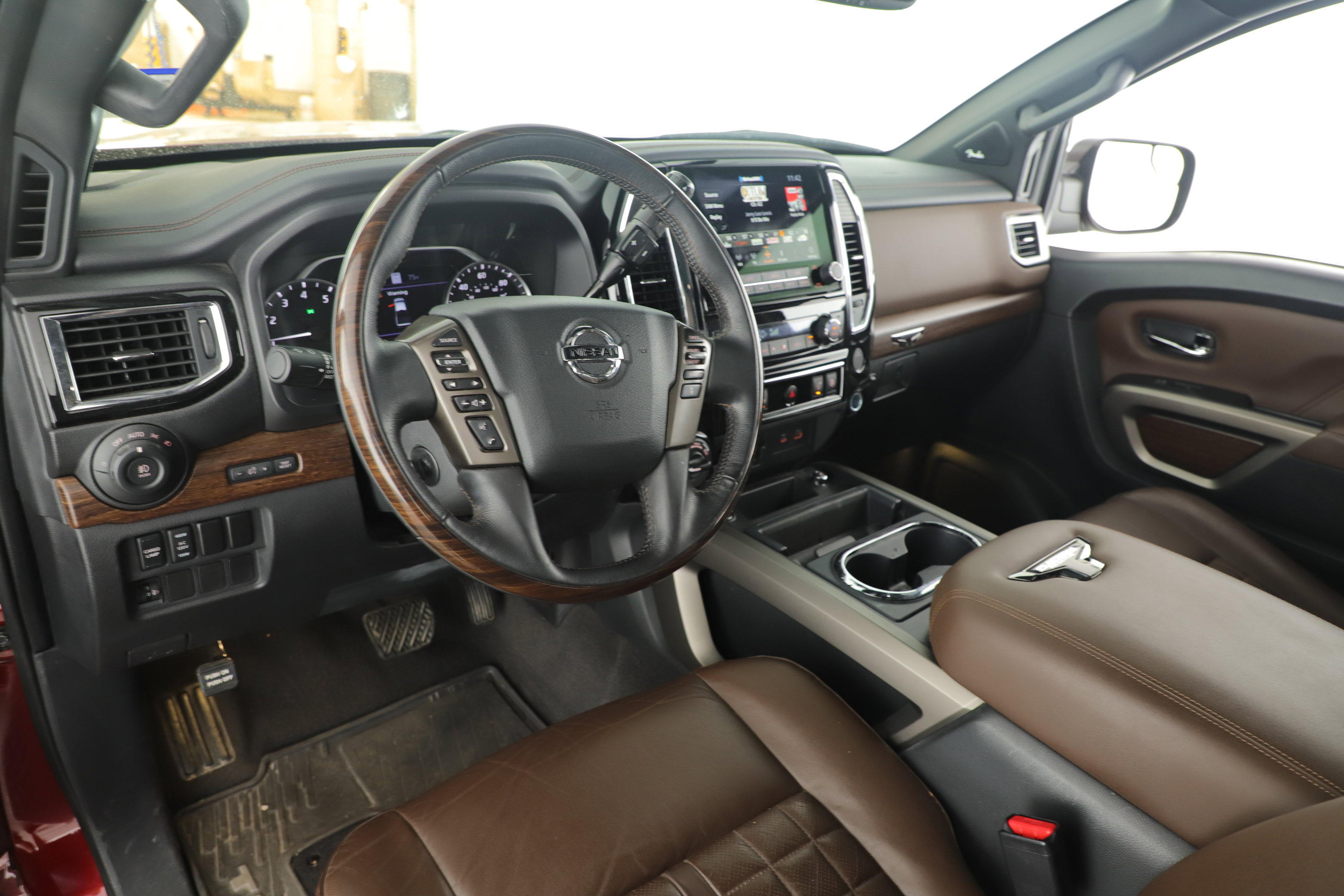 Used 2021 Nissan Titan Platinum Reserve w/ Off Road Protection Package image 6