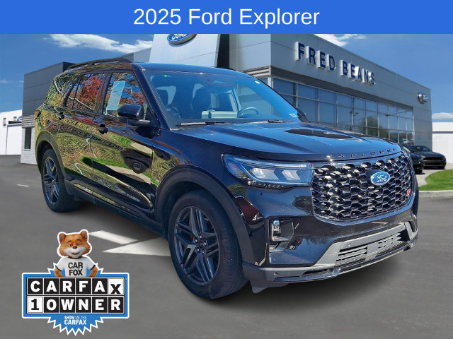 Certified 2025 Ford Explorer ST AWD/4WD image 1