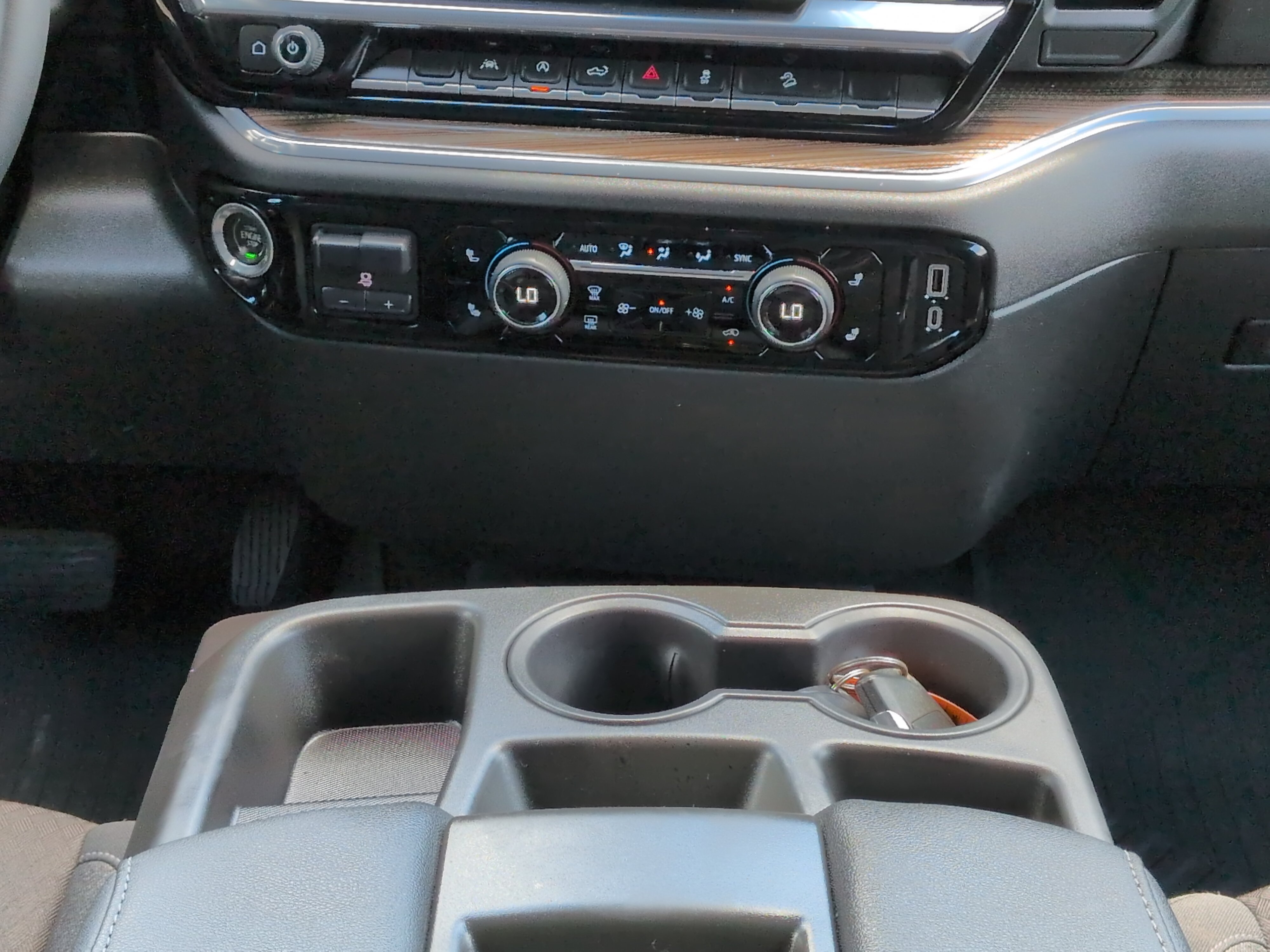 Used 2023 Chevrolet Silverado 1500 RST AWD/4WD image 17