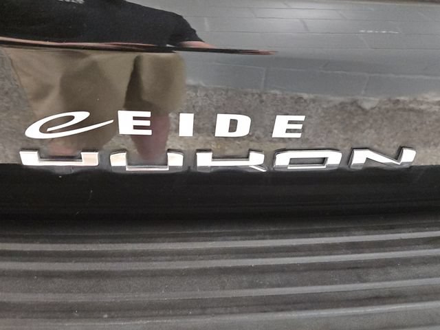 Used 2022 GMC Yukon XL Denali AWD/4WD image 38