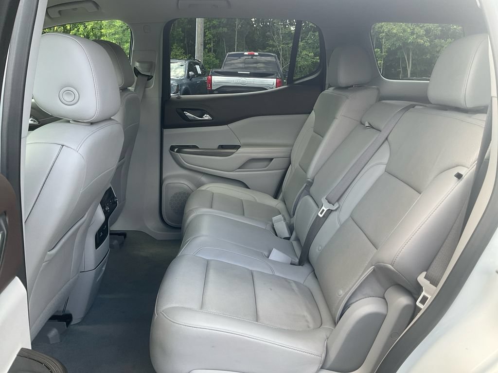Used 2023 GMC Acadia SLT AWD/4WD image 14