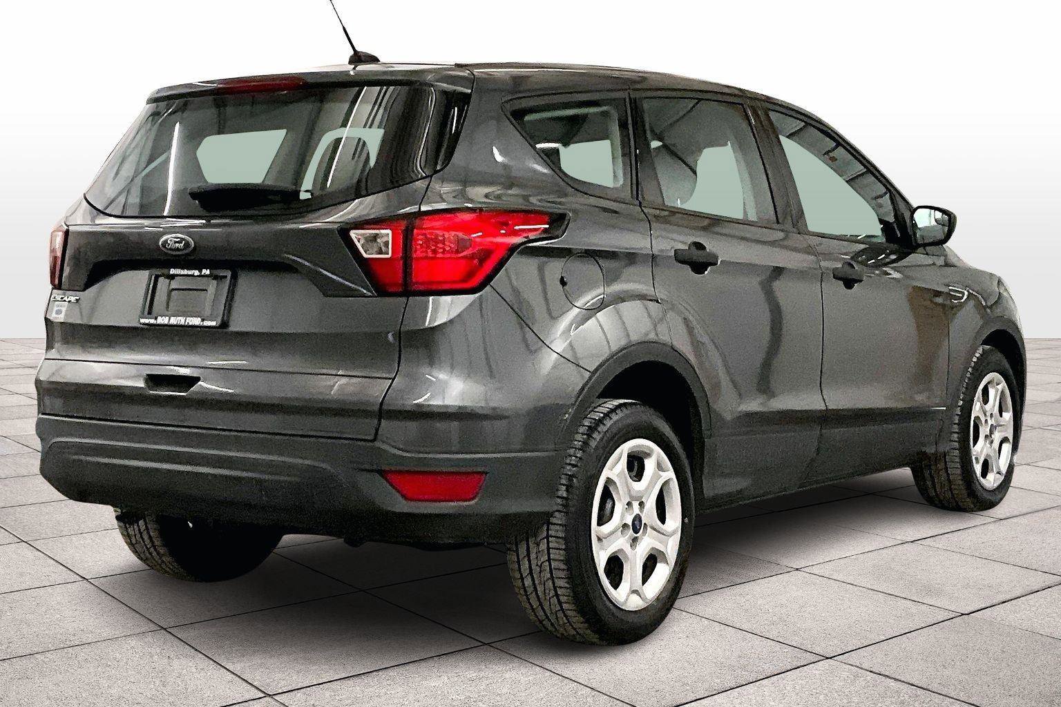 Certified 2019 Ford Escape S image 3