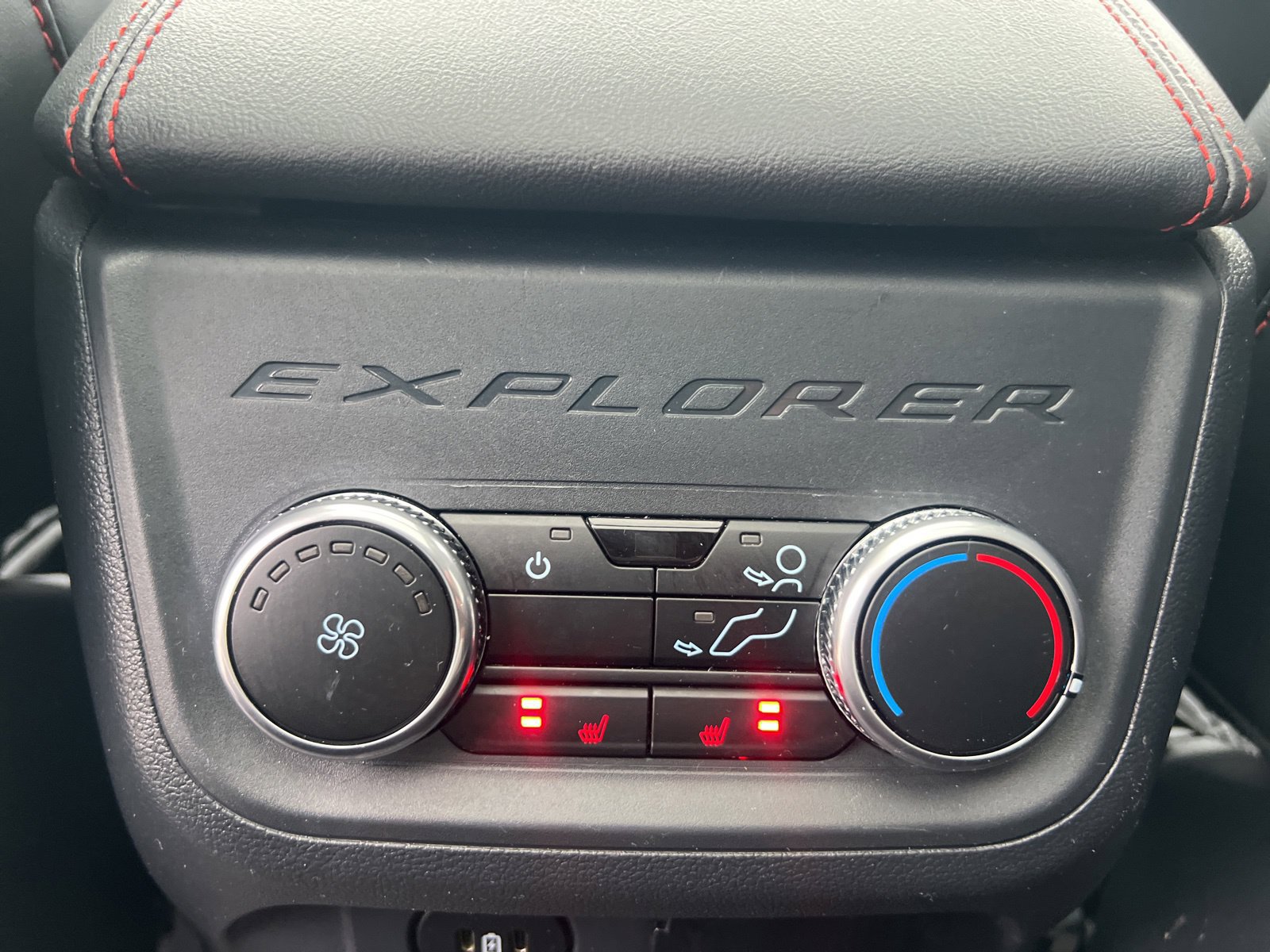 Certified 2025 Ford Explorer ST w/ Sun And Sound Package AWD/4WD image 60
