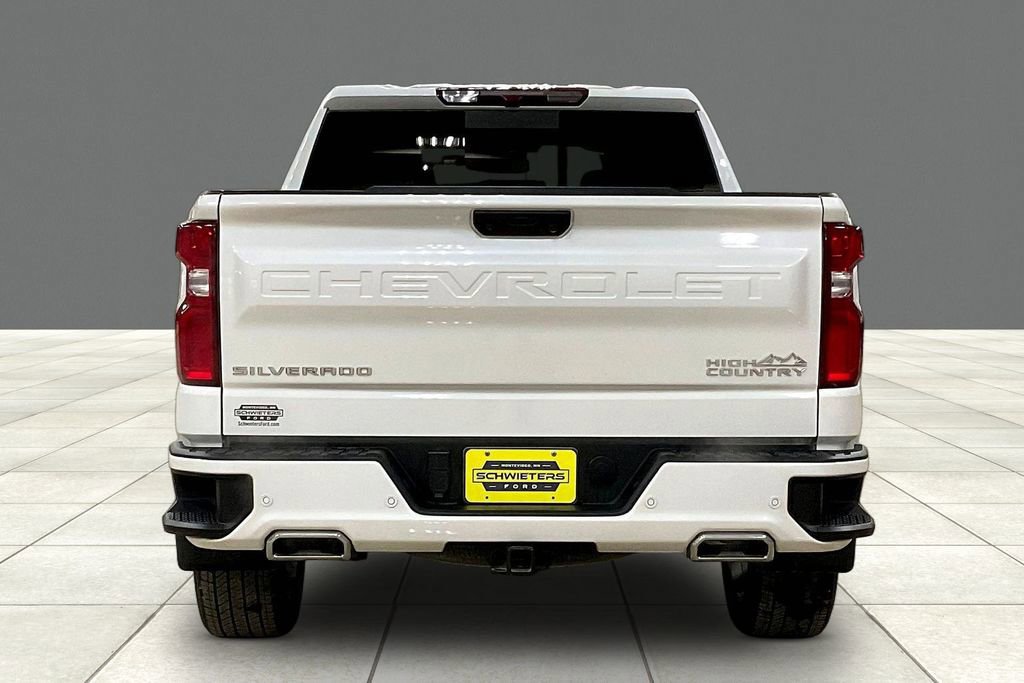 Used 2024 Chevrolet Silverado 1500 High Country w/ High Country Premium Package image 3