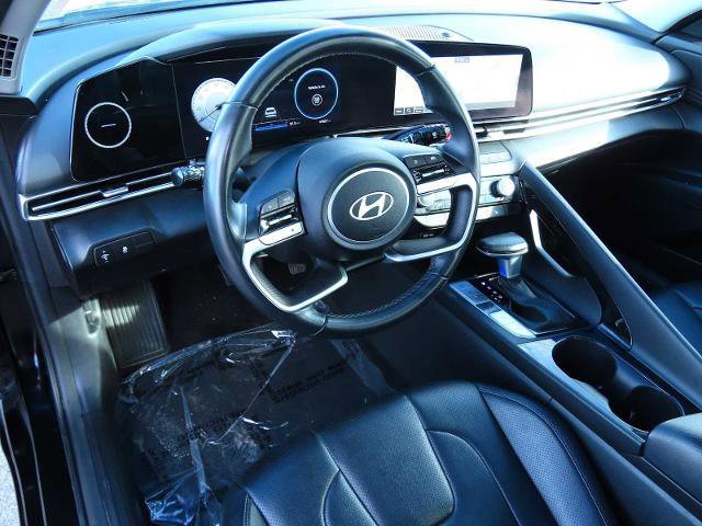 Used 2024 Hyundai Elantra Limited image 9