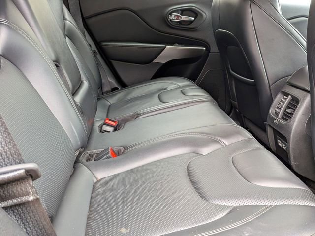 Used 2021 Jeep Cherokee Latitude Lux AWD/4WD image 30