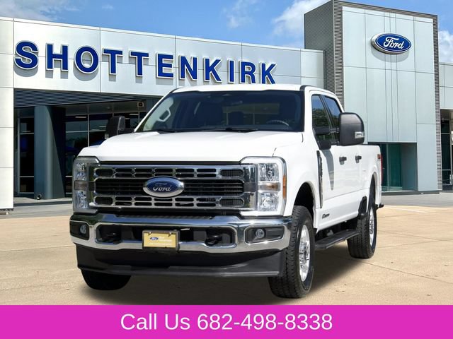 Certified 2025 Ford F250 XLT w/ FX4 Off-Road Package AWD/4WD image 3