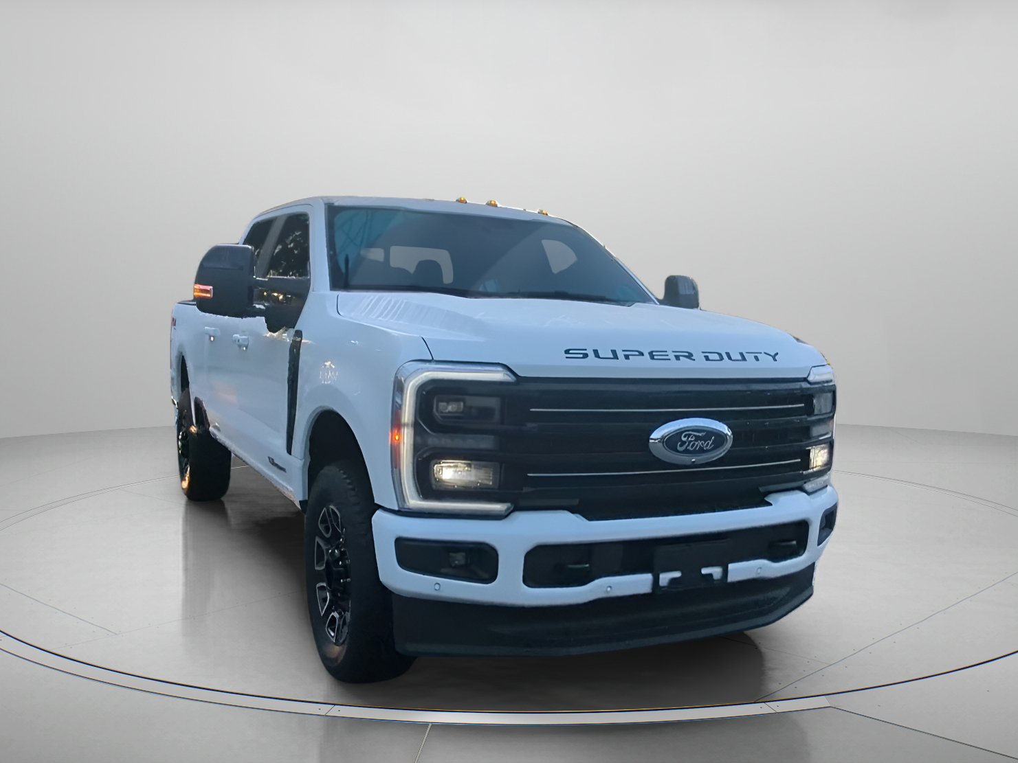Certified 2025 Ford F250 Platinum w/ FX4 Off-Road Package AWD/4WD image 2