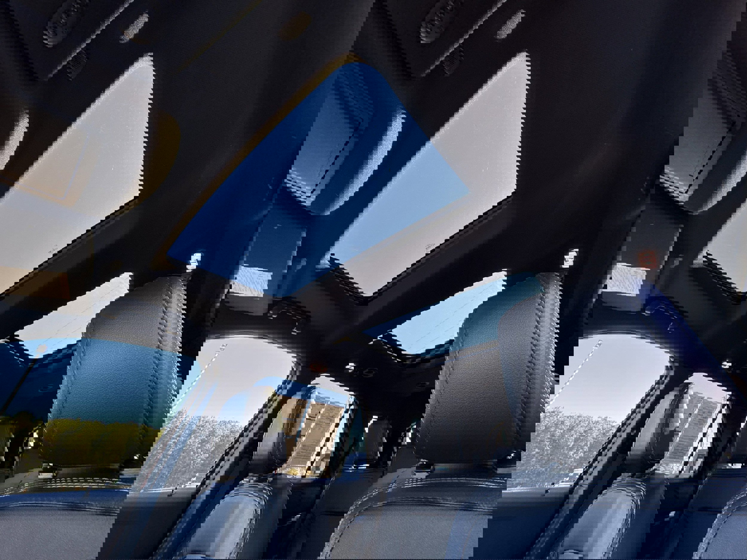 Certified 2018 Ford Explorer Limited w/ Equipment Group 301A image 21