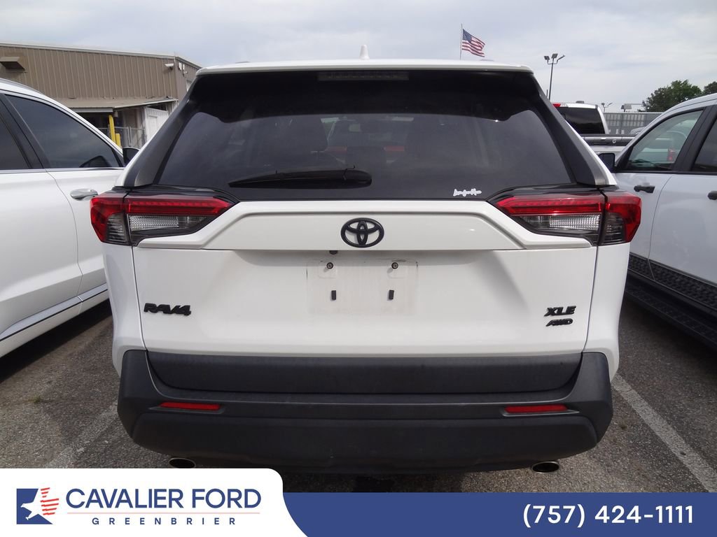 Used 2023 Toyota RAV4 XLE AWD/4WD image 5