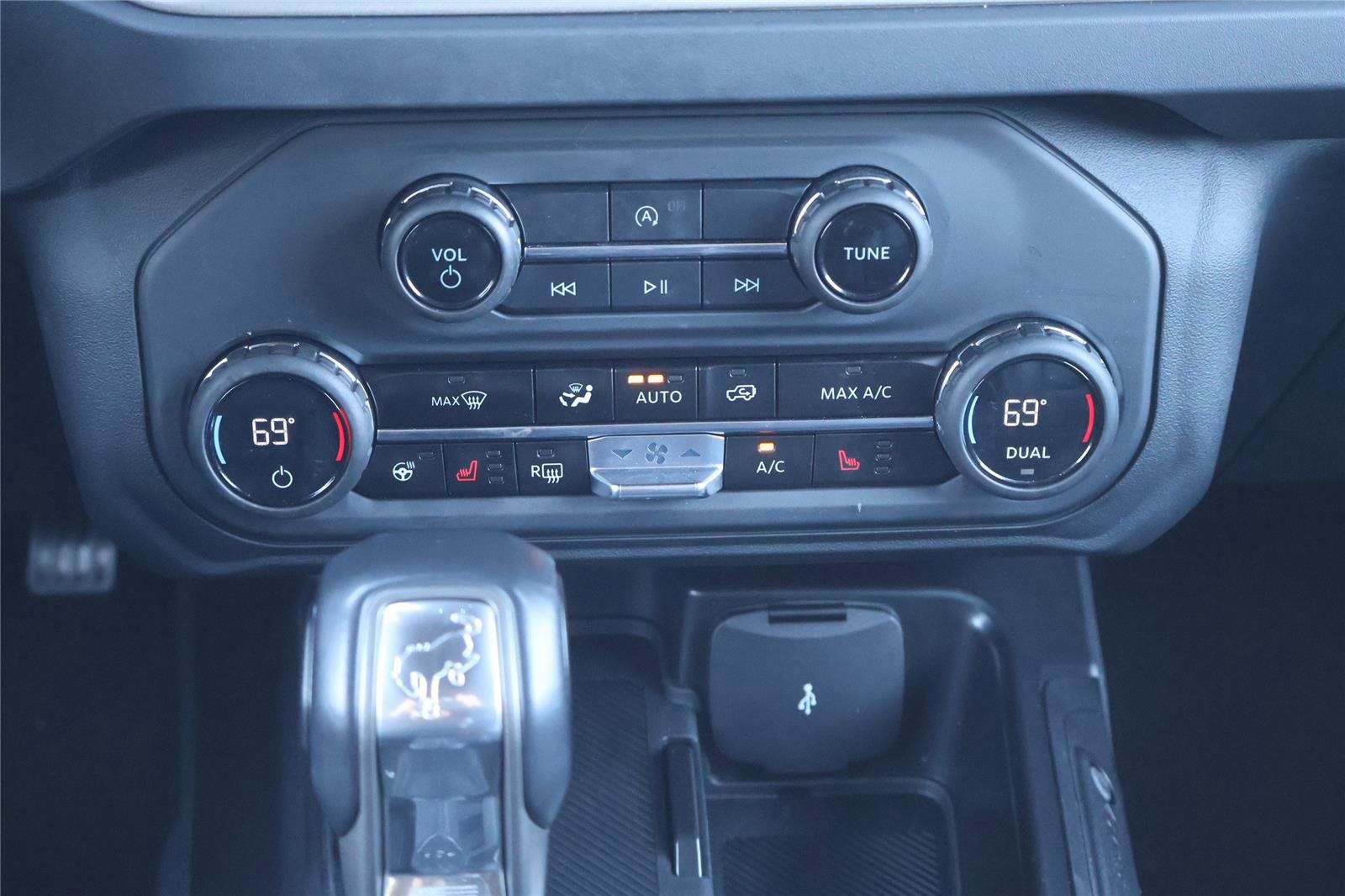 Certified 2025 Ford Bronco Outer Banks image 24