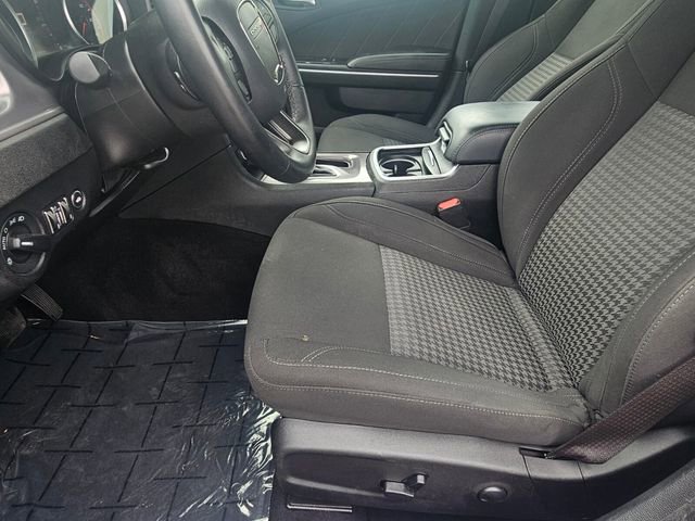 Used 2023 Dodge Charger SXT image 31