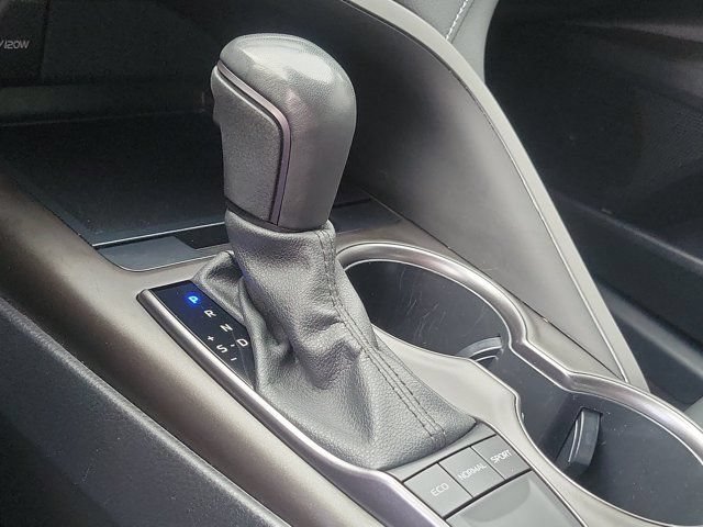 Used 2023 Toyota Camry SE w/ Convenience Package FWD image 14