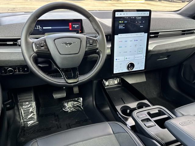 Certified 2025 Ford Mustang Mach-E GT image 7