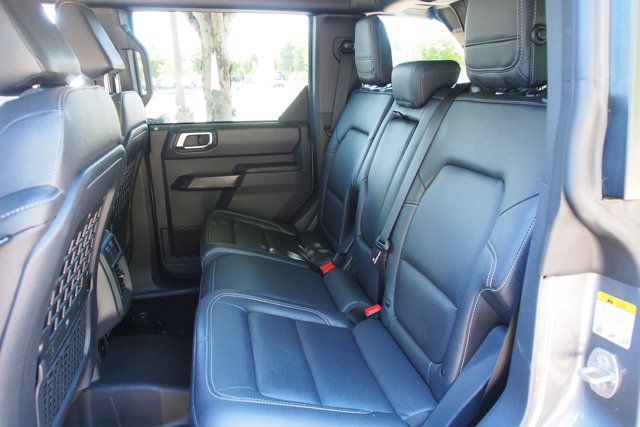 Certified 2025 Ford Bronco Badlands AWD/4WD image 18