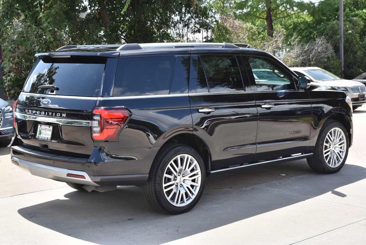 Certified 2024 Ford Expedition Limited RWD image 7
