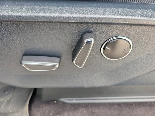 Certified 2021 Ford F150 XLT w/ Equipment Group 302A High image 24