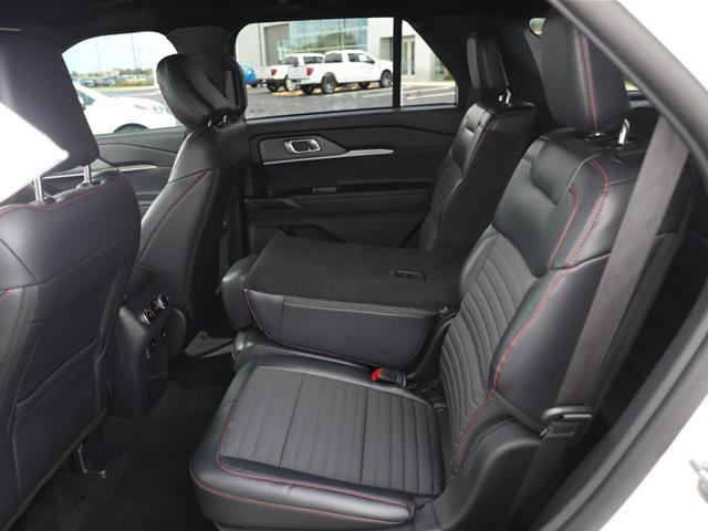 Certified 2025 Ford Explorer ST-Line w/ ST-Line Street Pack AWD/4WD image 28
