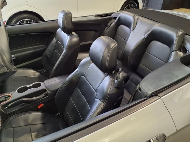 Certified 2019 Ford Mustang Premium RWD image 27