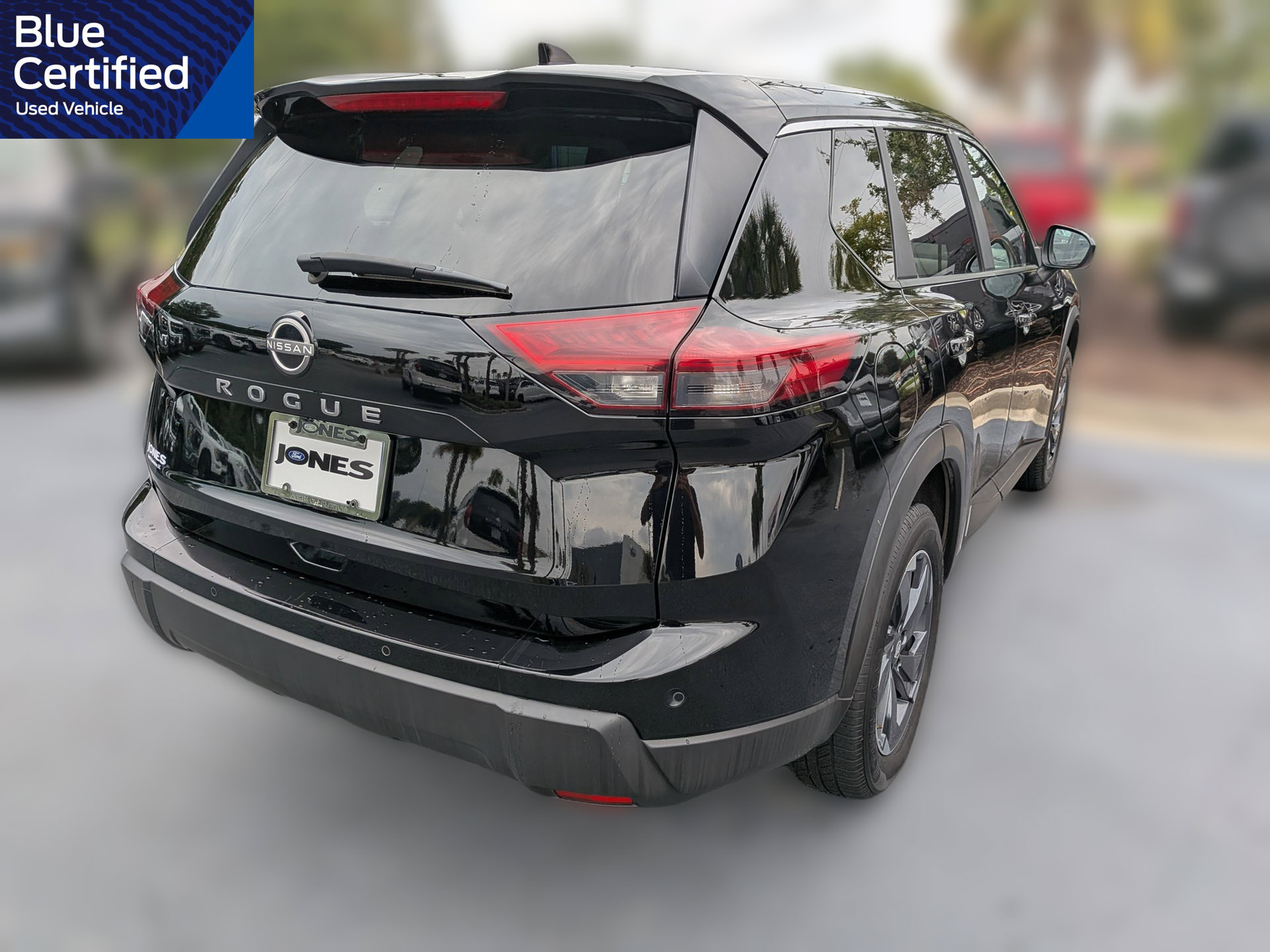 Used 2025 Nissan Rogue SV FWD image 4