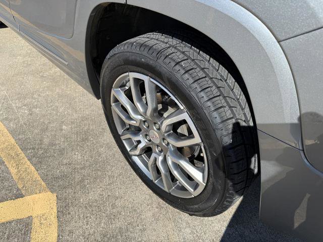 Used 2024 GMC Terrain Denali image 6