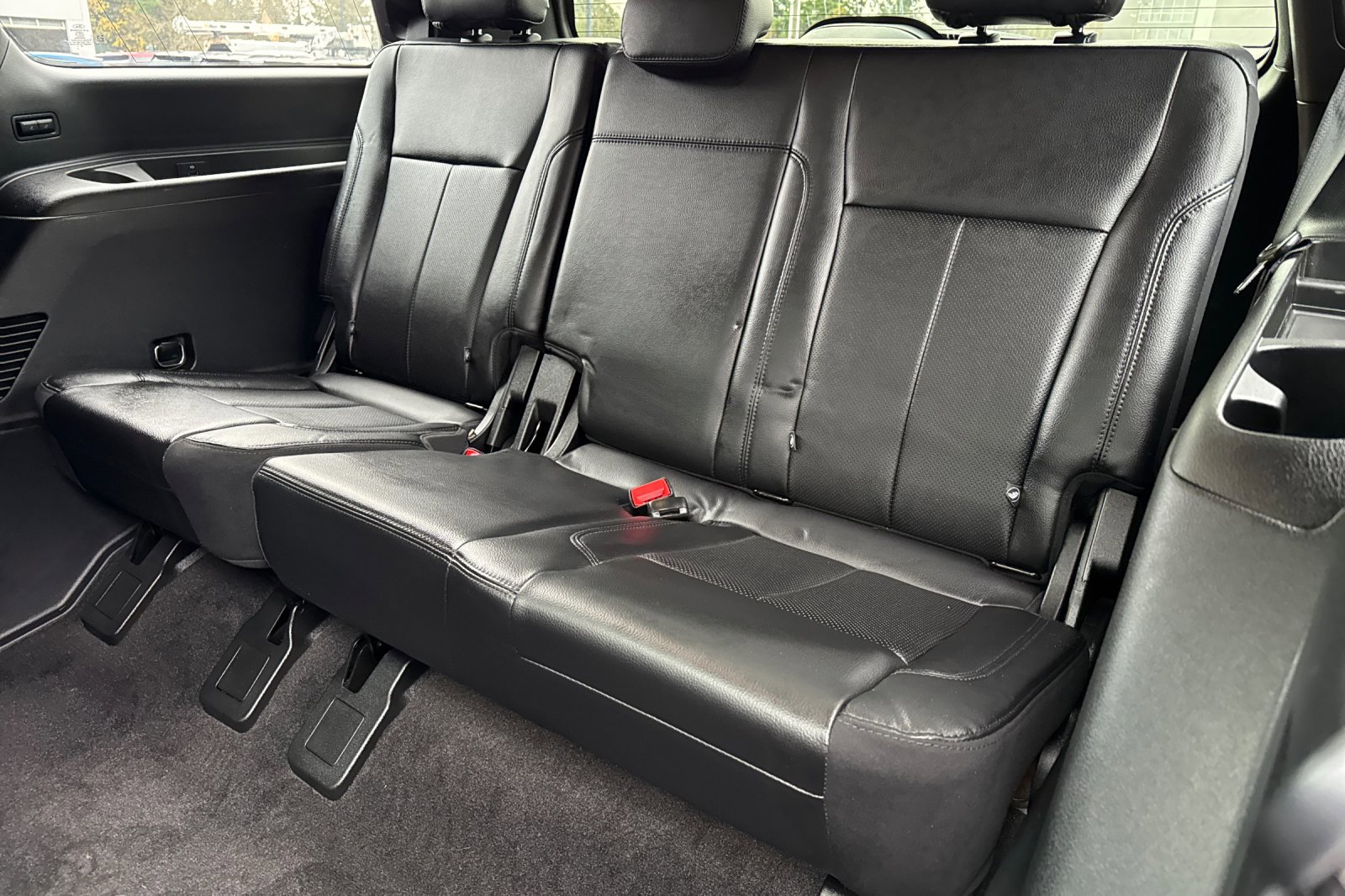 Certified 2020 Ford Expedition XLT w/ Equipment Group 202A image 15