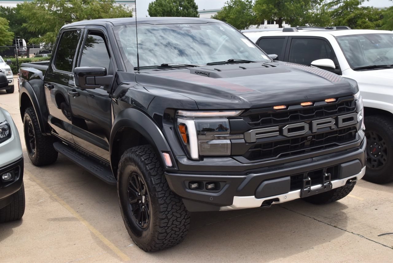 Certified 2025 Ford F150 Raptor AWD/4WD image 4