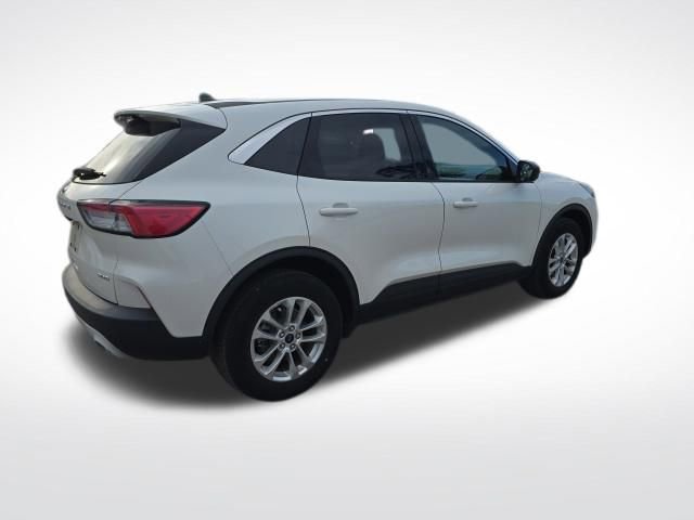 Certified 2022 Ford Escape SE w/ Convenience Package AWD/4WD image 3