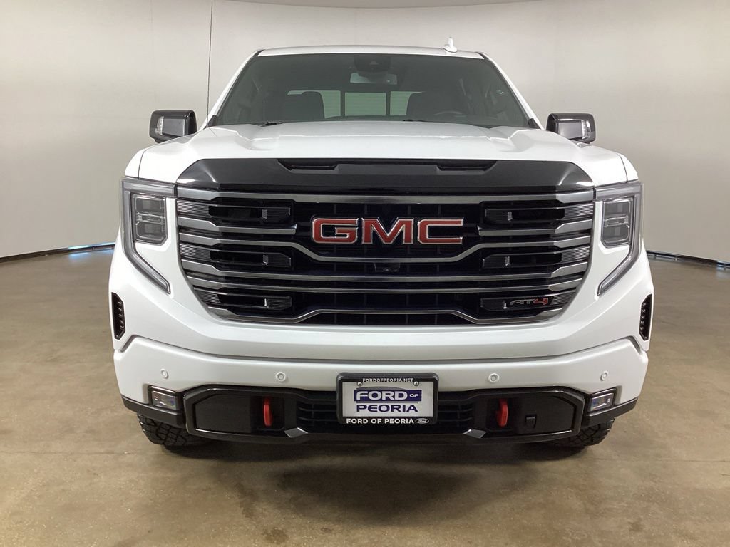 Used 2025 GMC Sierra 1500 AT4 w/ AT4 Preferred Package AWD/4WD image 3