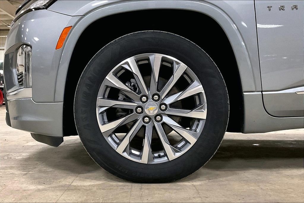 Used 2023 Chevrolet Traverse Premier w/ LPO, Floor Liner Package image 11