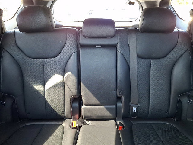 Used 2020 Hyundai Santa Fe SEL w/ Convenience + Premium Package AWD/4WD image 19