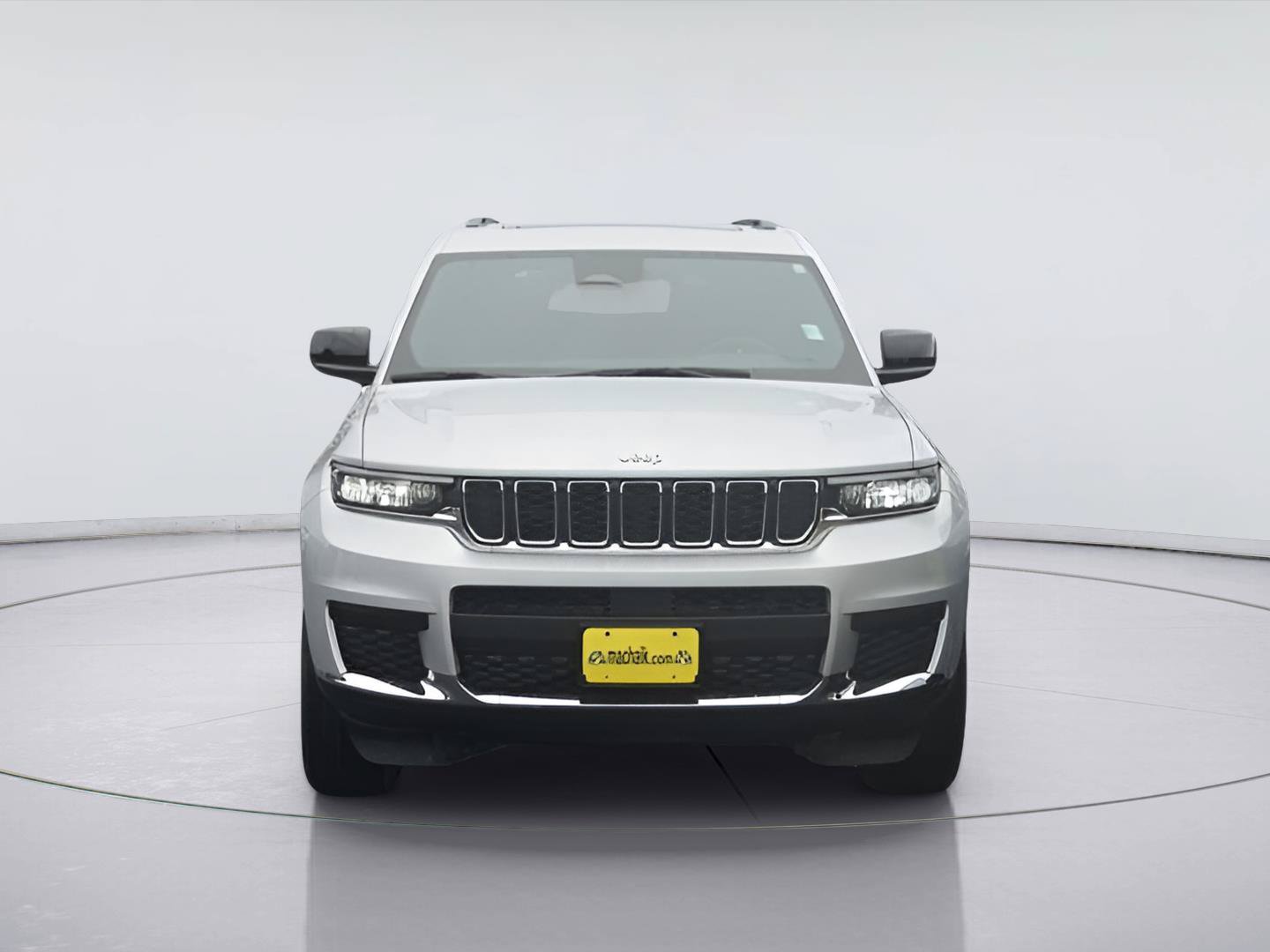 Used 2025 Jeep Grand Cherokee L Laredo w/ Luxury Tech Group I AWD/4WD image 3